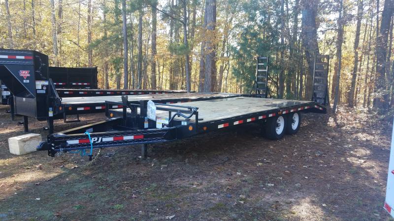 2020 PJ Trailers F820 Equipment Trailer 2020 PJ Trailers F820 Equipment Trailer