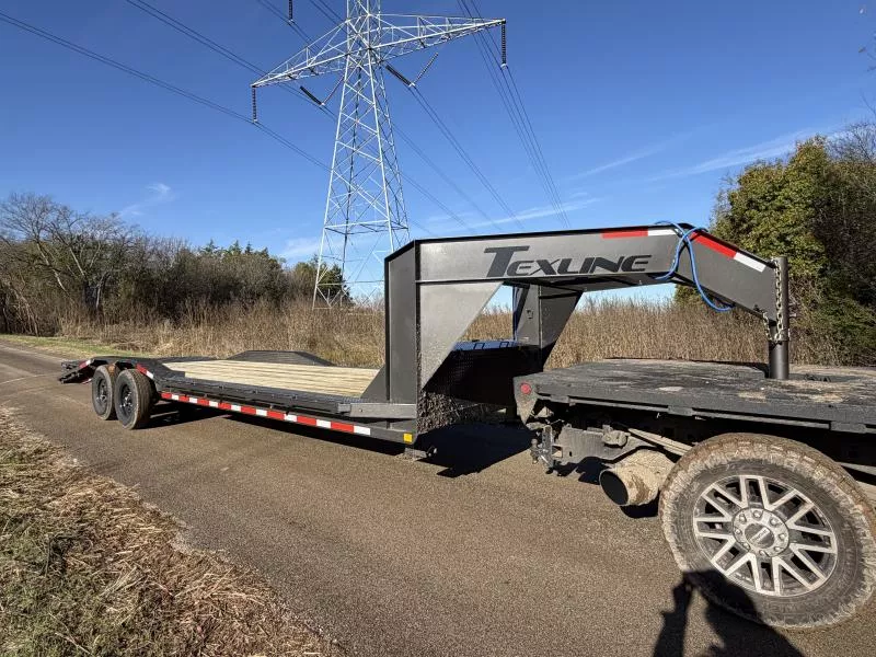 2026 TexLine Gooseneck 24x102 Driveover Fenders Car Hauler