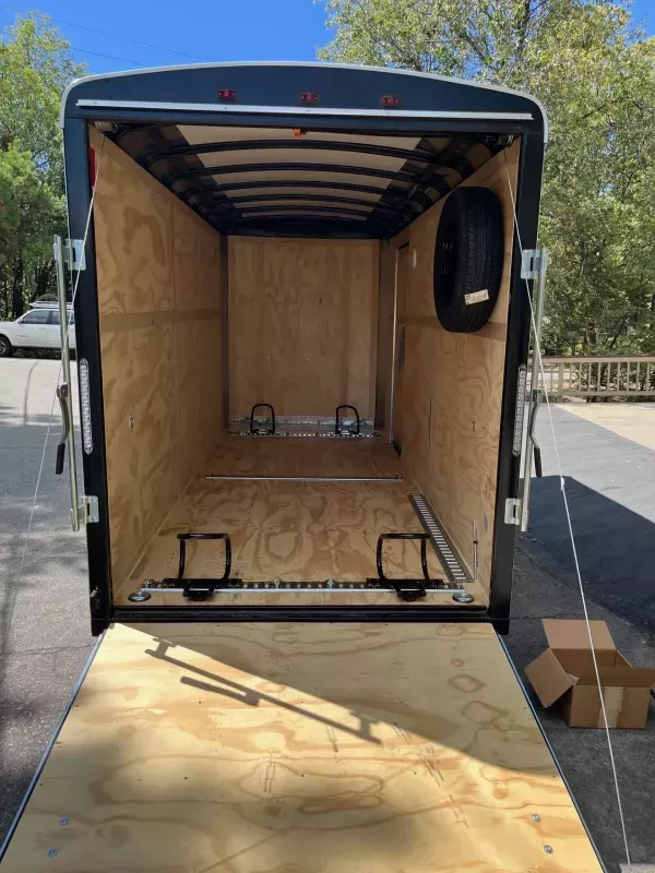 used Cargo (Enclosed) Trailers Interstate 1 Trailers  for sale, in Lake Arrowhead, CA Thumbnail 4