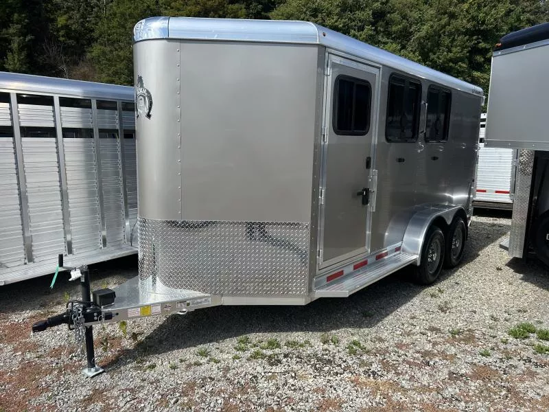 2026 Adam Mustang 3 Horse Slant Rear Tack M2040 Horse Trailer