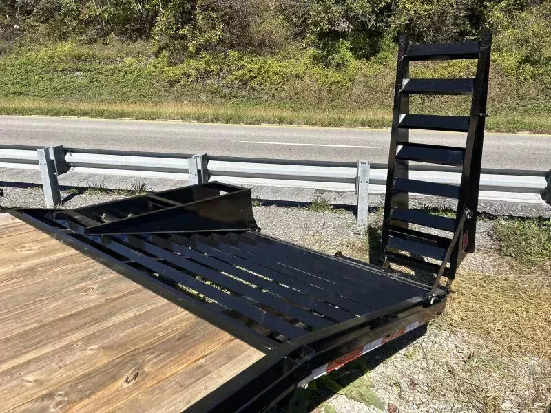 new Equipment / Flatbed Trailers P&T Trailers  for sale, in Coeburn, VA Thumbnail 3