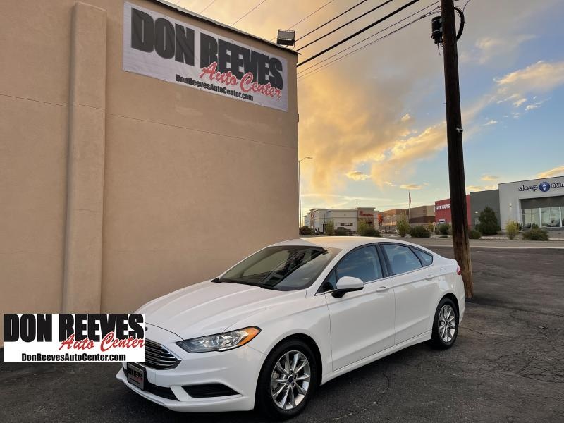 2017 Ford Fusion SE Car 2017 Ford Fusion SE Car