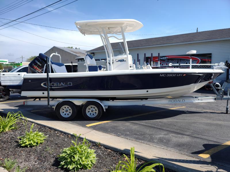 2019 Robalo 226 CAYMAN S Center Console 2019 Robalo 226 CAYMAN S Center Console