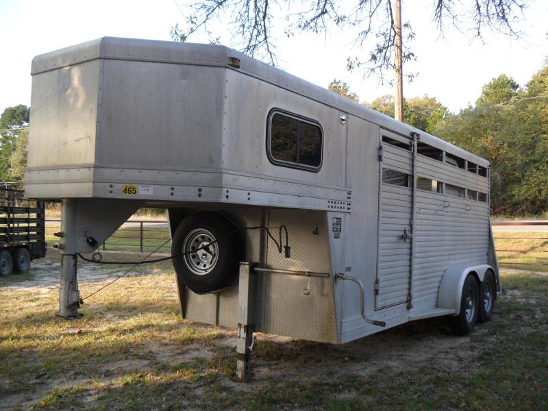 1996 W-W Trailer 3 horse slant load Livestock Trailer 1996 W-W Trailer 3 horse slant load Livestock Trailer