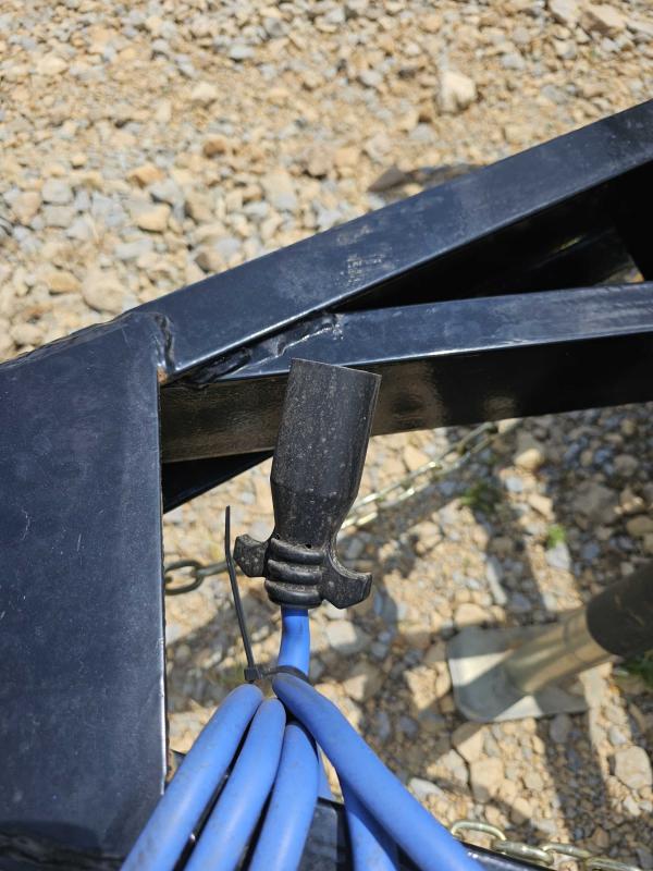 new Equipment / Flatbed Trailers Load Trail  for sale, in Farmington, MO Thumbnail 7