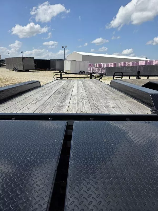new Equipment / Flatbed Trailers Load Trail  for sale, in Farmington, MO Thumbnail 2