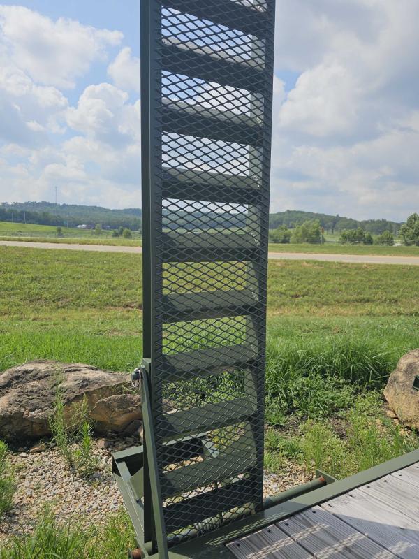 new Equipment / Flatbed Trailers Load Trail  for sale, in Farmington, MO Thumbnail 4