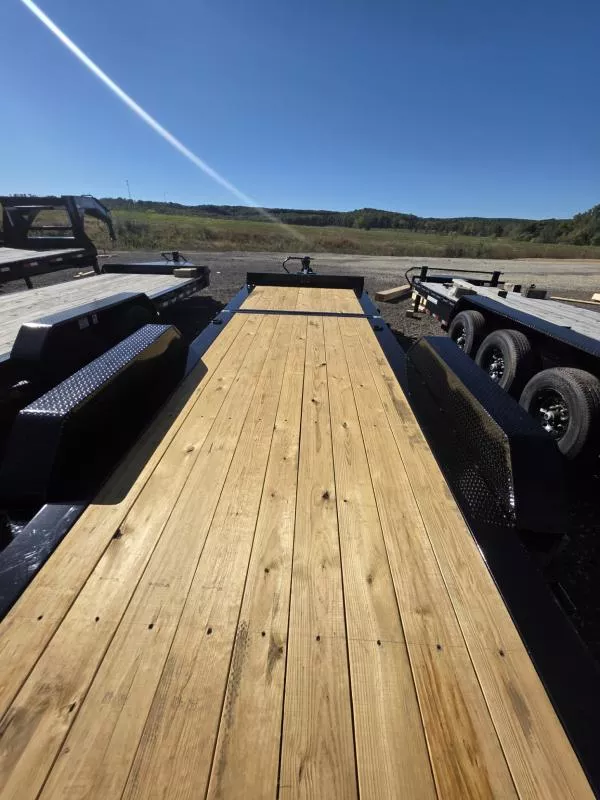 new Equipment / Flatbed Trailers Load Trail  for sale, in Farmington, MO Thumbnail 2