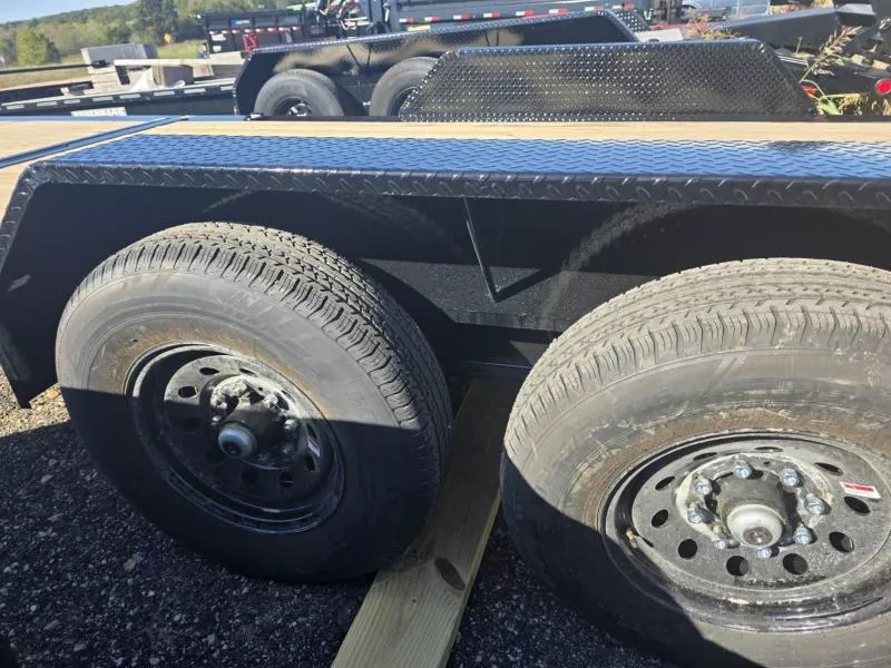 new Equipment / Flatbed Trailers Load Trail  for sale, in Farmington, MO Thumbnail 5
