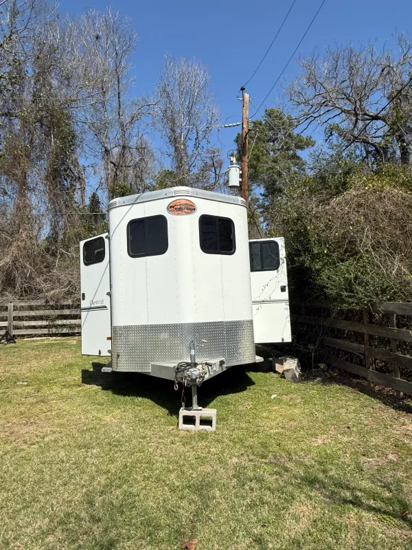 used Horse Trailers Sundowner Trailers  for sale, in Magnolia, TX Thumbnail 5