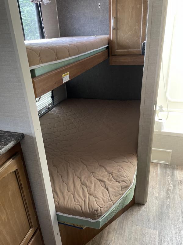 used Travel Trailers Keystone RV Springdale for sale, in Los Gatos, CA Thumbnail 6