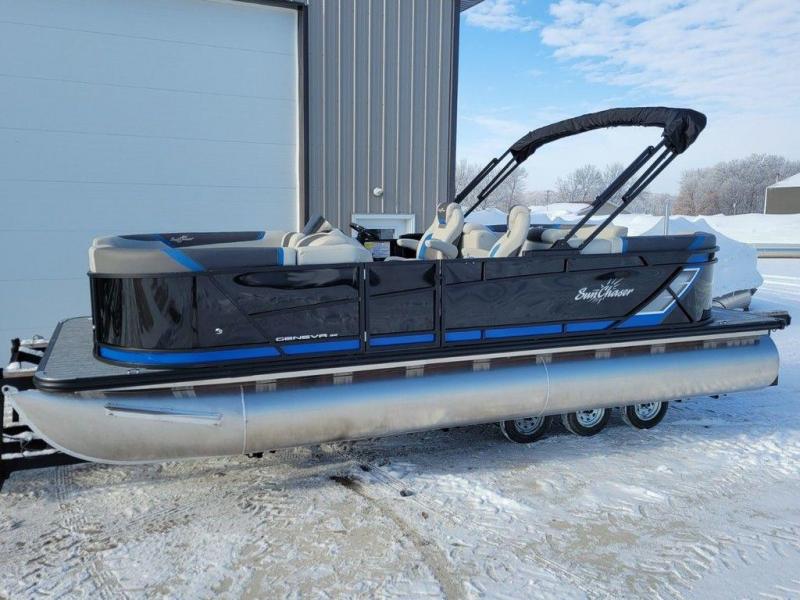 2022 Sunchaser 22 LR DH Performance Tritoon Pontoon Boat 2022 Sunchaser 22 LR DH Performance Tritoon Pontoon Boat