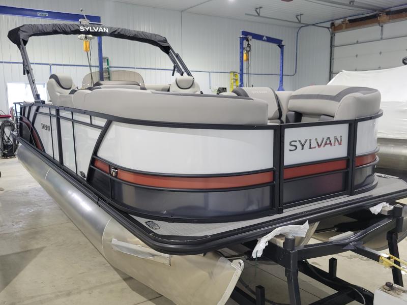 2023 Sylvan L-3 DLZ Tritoon Pontoon Boat with a VF200 Yamaha 2023 Sylvan L-3 DLZ Tritoon Pontoon Boat with a VF200 Yamaha