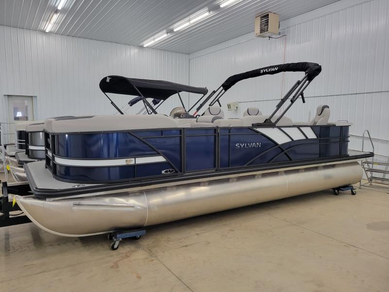 2022 Sylvan L-3 Entertainer Pontoon Boat with a 200hp Yamaha 2022 Sylvan L-3 Entertainer Pontoon Boat with a 200hp Yamaha