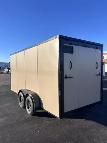 2025 Sawyer Desert Tan/Blackout