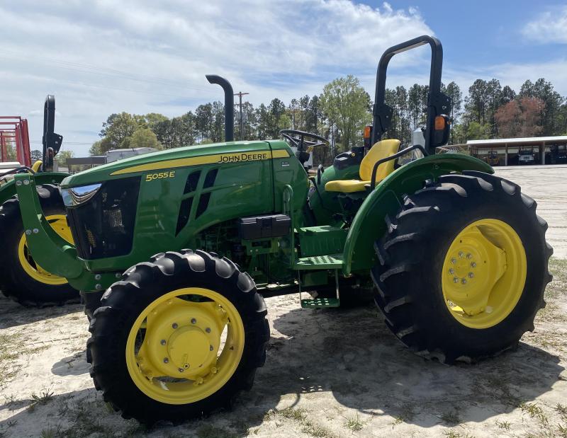 2016 John Deere 5055E Tractor 2016 John Deere 5055E Tractor