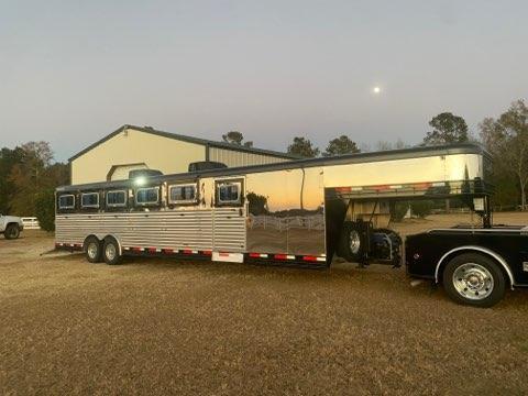 2019 Sooner Livestock Trailer 2019 Sooner Livestock Trailer