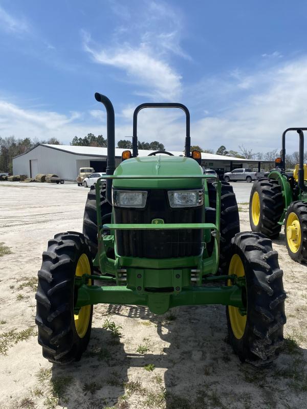 2016 John Deere 5055E Tractor