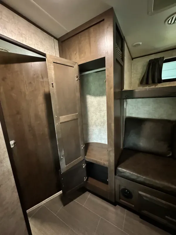 used Travel Trailers Highland Ridge RV Other for sale, in Pasco, WA Thumbnail 9