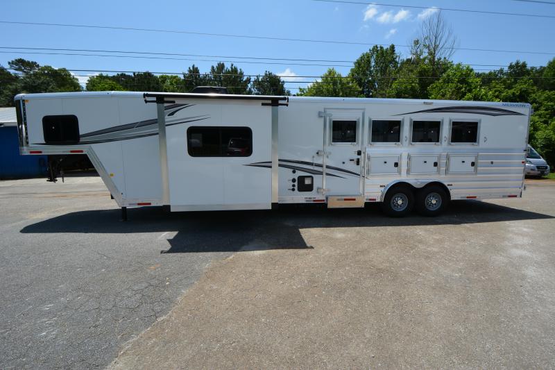 2023 Merhow Trailers 2023 8414 Horse Trailer 2023 Merhow Trailers 2023 8414 Horse Trailer