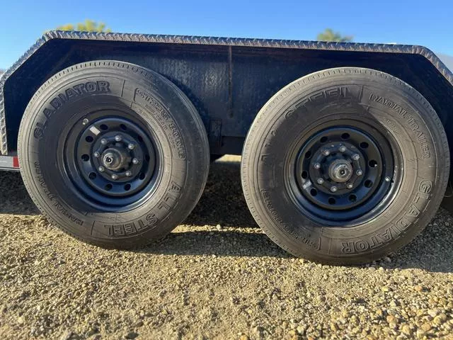 used Equipment / Flatbed Trailers PJ Trailers  for sale, in Ettrick, WI Thumbnail 3