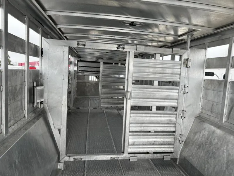 used Stock / Stock Combo Trailers Featherlite  for sale, in Ettrick, WI Thumbnail 14