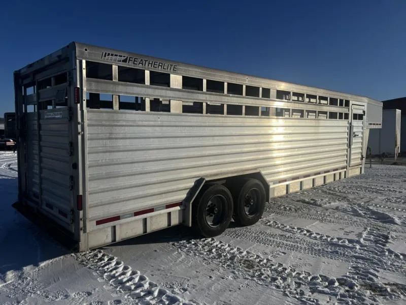 used Stock / Stock Combo Trailers Featherlite  for sale, in Ettrick, WI Thumbnail 9