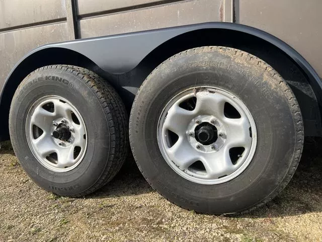 used Horse Trailers Calico  for sale, in Ettrick, WI Thumbnail 5