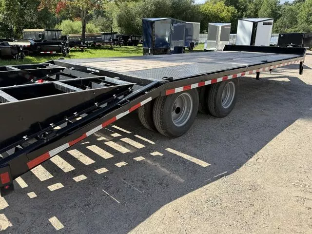 used Equipment / Flatbed Trailers Sure-Trac  for sale, in Ettrick, WI Thumbnail 4