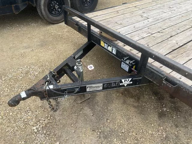 used Equipment / Flatbed Trailers PJ Trailers  for sale, in Ettrick, WI Thumbnail 2