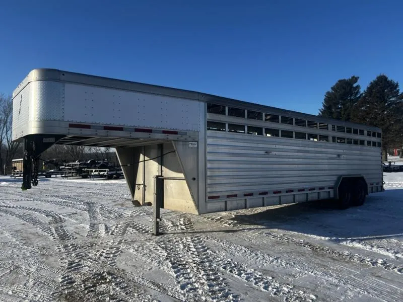 used Stock / Stock Combo Trailers Featherlite  for sale, in Ettrick, WI Thumbnail 2