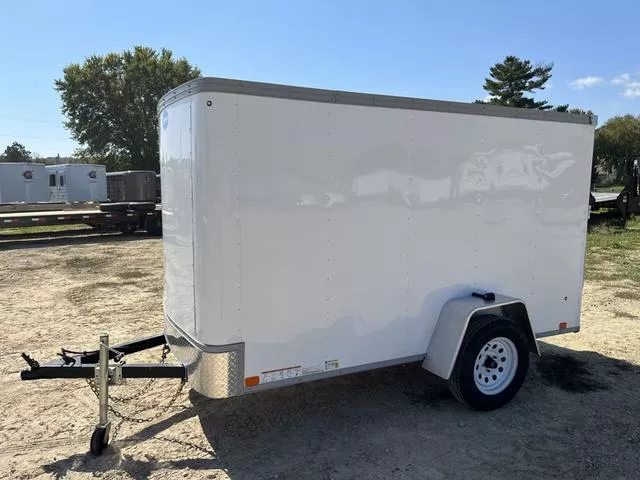 2022 United 5 x 10 XLE Single Axle Enclosed Trailer