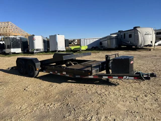 used Equipment / Flatbed Trailers PJ Trailers  for sale, in Ettrick, WI Thumbnail 8