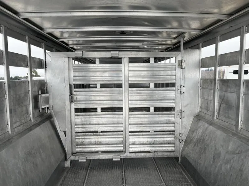 used Stock / Stock Combo Trailers Featherlite  for sale, in Ettrick, WI Thumbnail 12