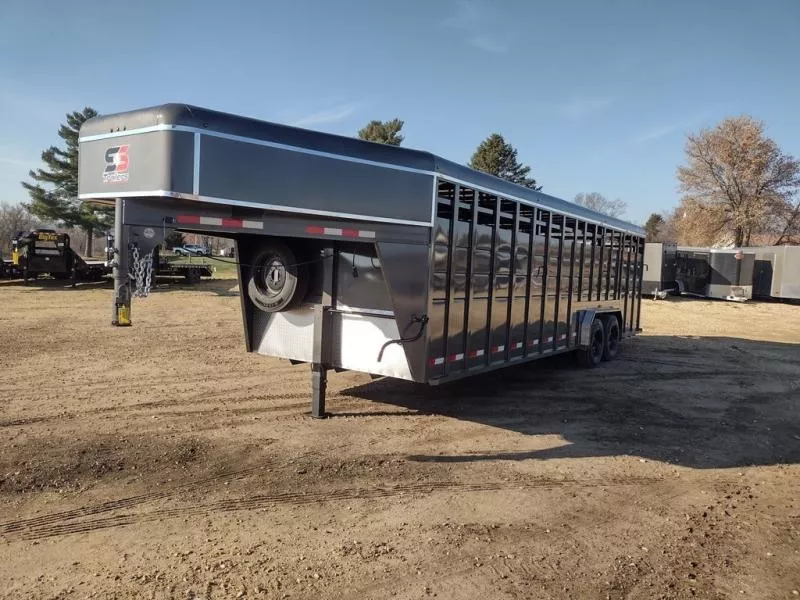 2025 S&S Manufacturing 26' Gooseneck Livestock Trailer