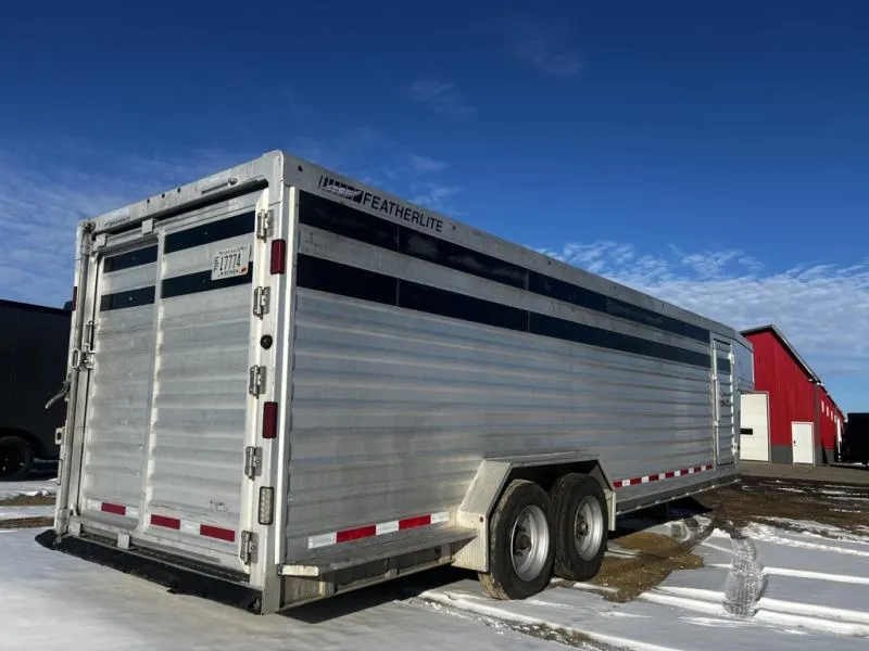 used Stock / Stock Combo Trailers Featherlite  for sale, in Ettrick, WI Thumbnail 8
