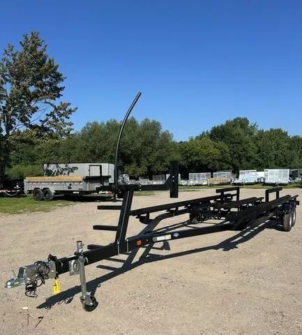 2026 Yacht Club 29' 10" Pontoon Trailer 