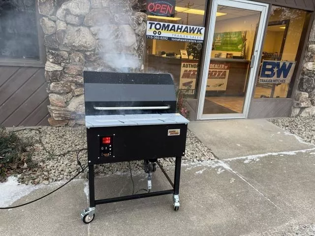  Smokin Brothers 30 Premier Plus Pellet Grill 