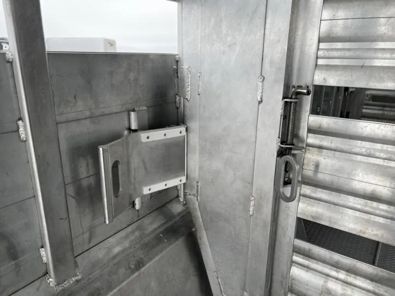 used Stock / Stock Combo Trailers Featherlite  for sale, in Ettrick, WI Thumbnail 19