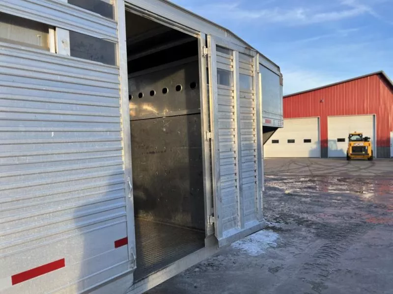 used Stock / Stock Combo Trailers EBY  for sale, in Ettrick, WI Thumbnail 10