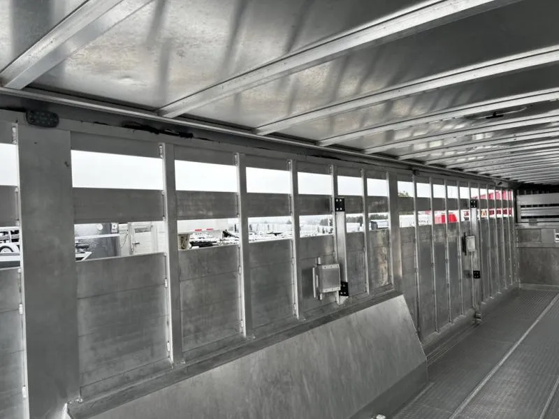 used Stock / Stock Combo Trailers Featherlite  for sale, in Ettrick, WI Thumbnail 17