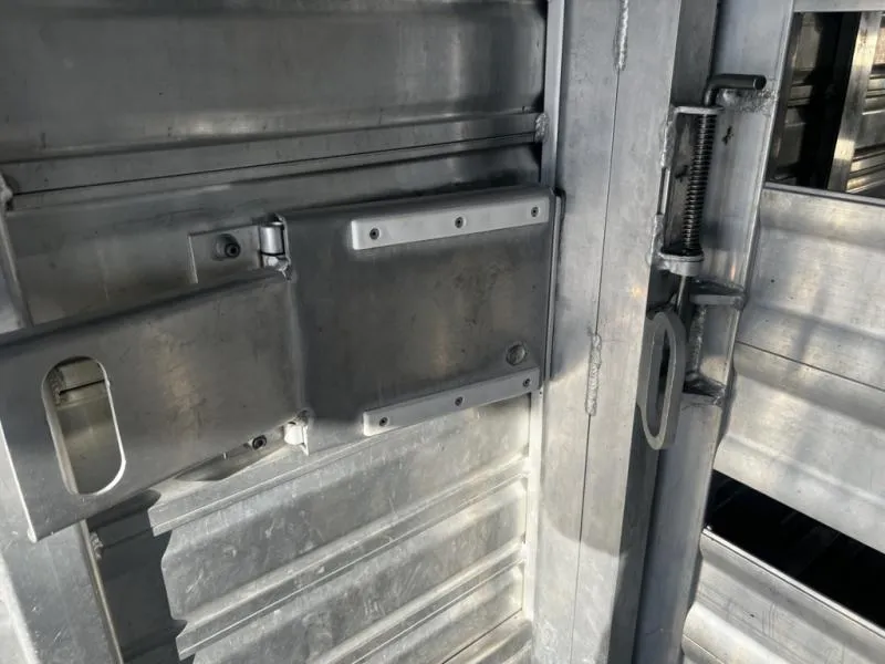 used Stock / Stock Combo Trailers Featherlite  for sale, in Ettrick, WI Thumbnail 17