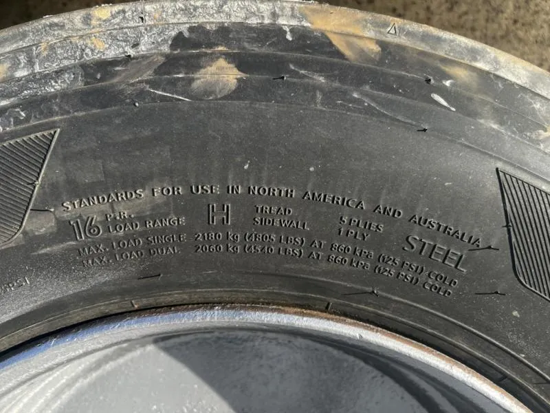 used Stock / Stock Combo Trailers Featherlite  for sale, in Ettrick, WI Thumbnail 6