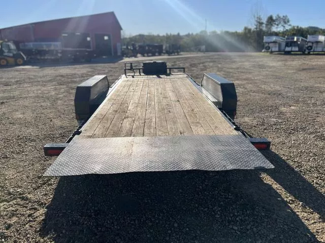 used Equipment / Flatbed Trailers PJ Trailers  for sale, in Ettrick, WI Thumbnail 4