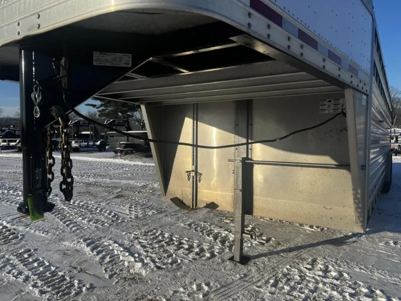 used Stock / Stock Combo Trailers Featherlite  for sale, in Ettrick, WI Thumbnail 3