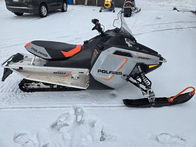 2023 Polaris Indy Sport 550