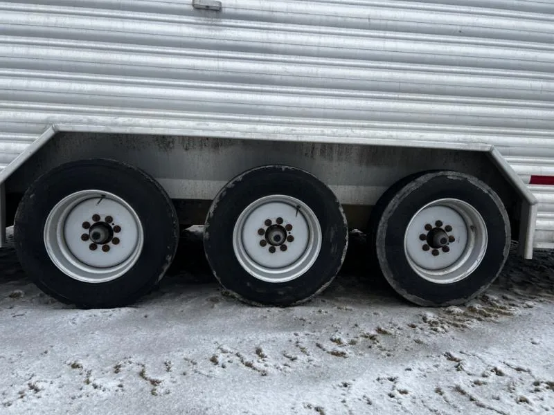 used Stock / Stock Combo Trailers Featherlite  for sale, in Ettrick, WI Thumbnail 5