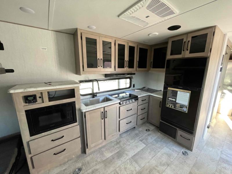 new Toy Haulers Grand Design RV Momentum MAV for sale, in Springfield, MO Thumbnail 21