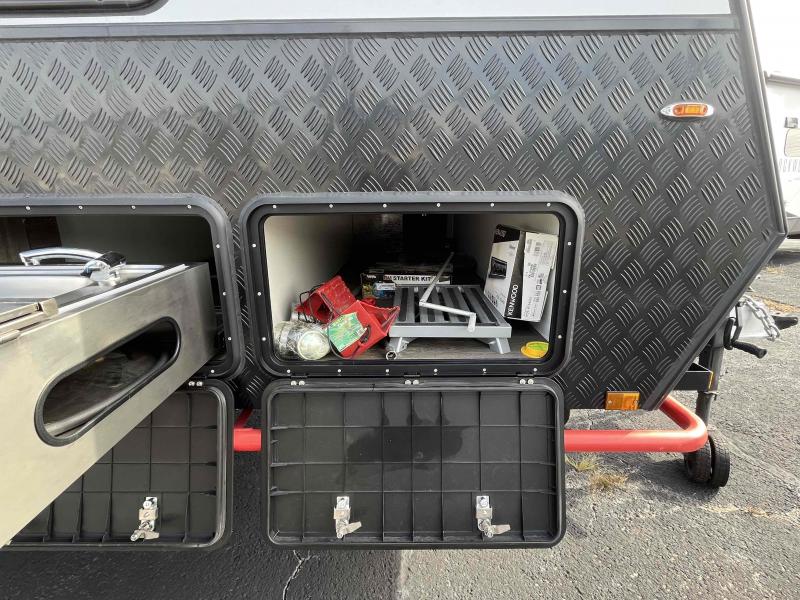 used Travel Trailers Black Series Black Series  for sale, in Springfield, MO Thumbnail 9