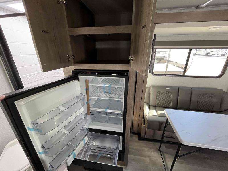 new Travel Trailers Grand Design RV Imagine Aim for sale, in Springfield, MO Thumbnail 22